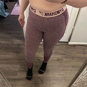 Gym shark leggings